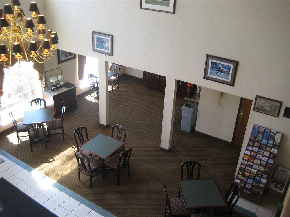 Guesthouse Inn & Suites Lexington Esterno foto