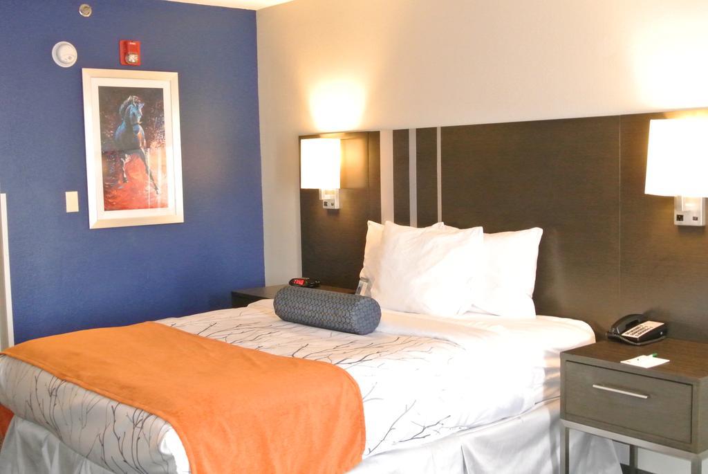 Guesthouse Inn & Suites Lexington Esterno foto