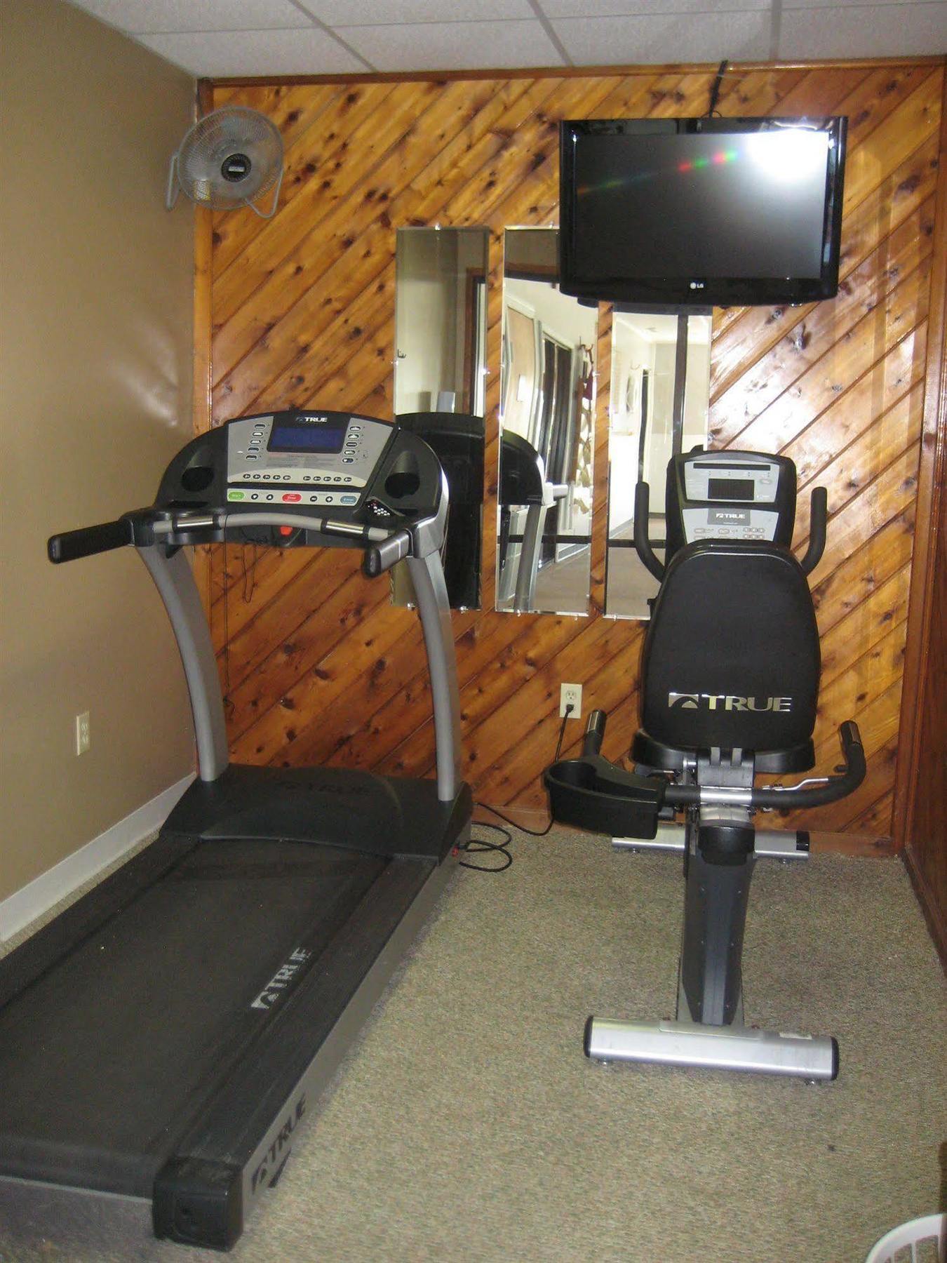 Guesthouse Inn & Suites Lexington Esterno foto