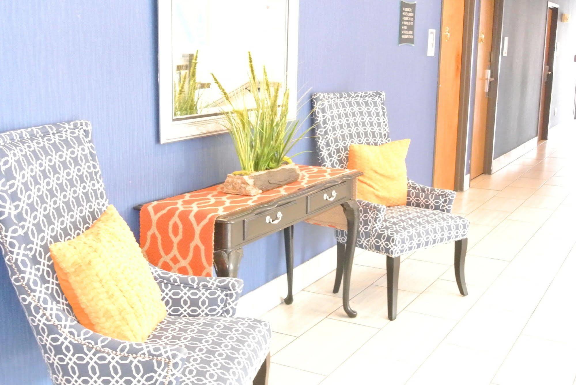 Guesthouse Inn & Suites Lexington Esterno foto